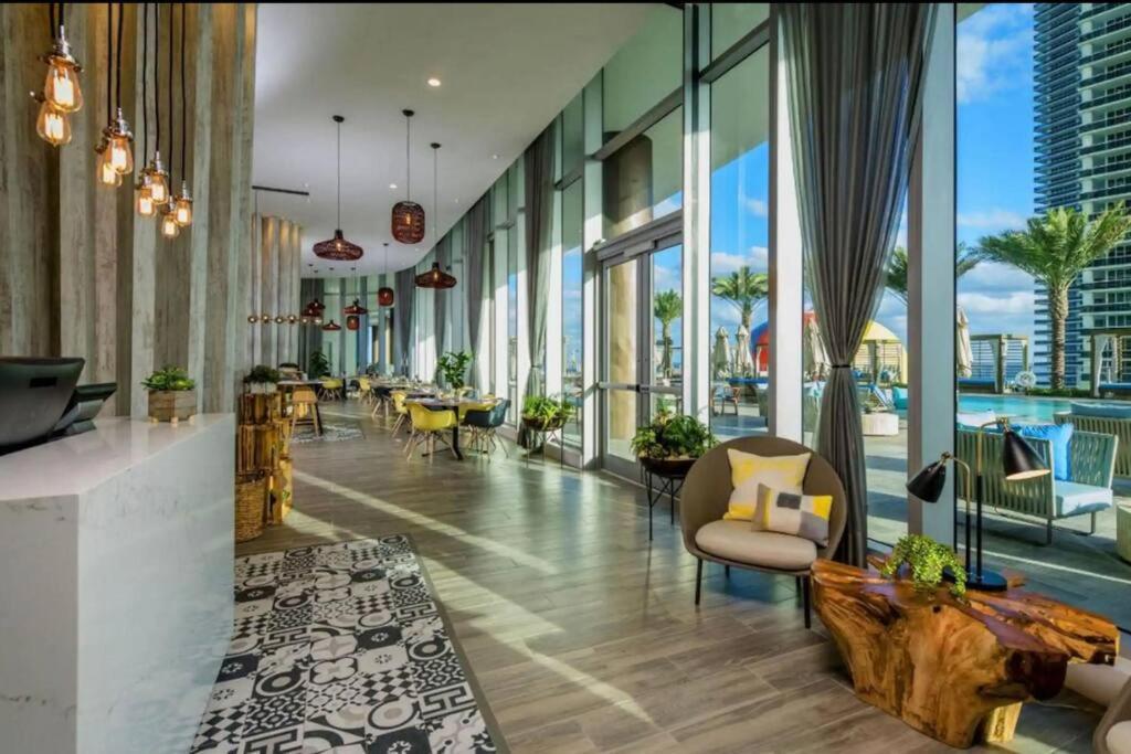 הוליווד Direct Oceanfront Condo - Hyde Resort מראה חיצוני תמונה