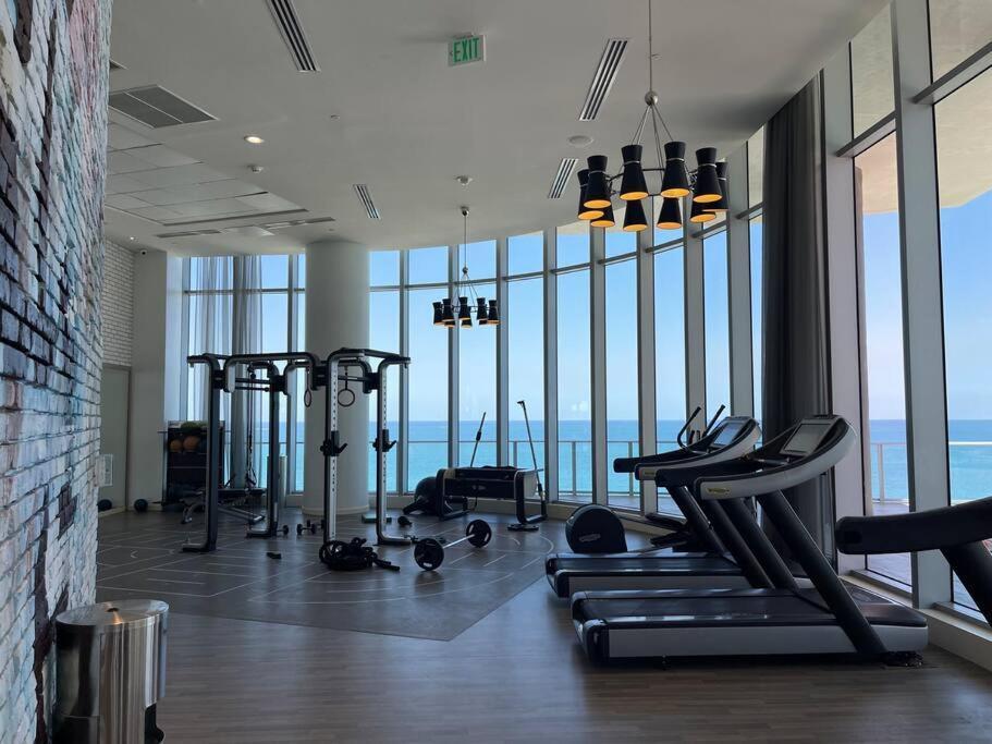 הוליווד Direct Oceanfront Condo - Hyde Resort מראה חיצוני תמונה