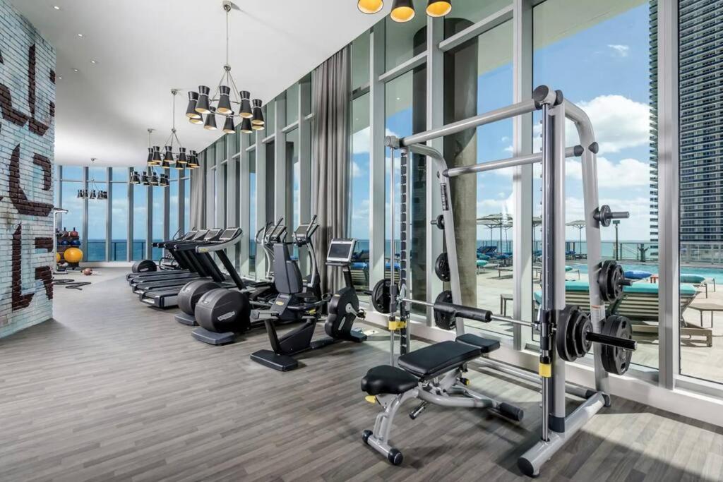 הוליווד Direct Oceanfront Condo - Hyde Resort מראה חיצוני תמונה